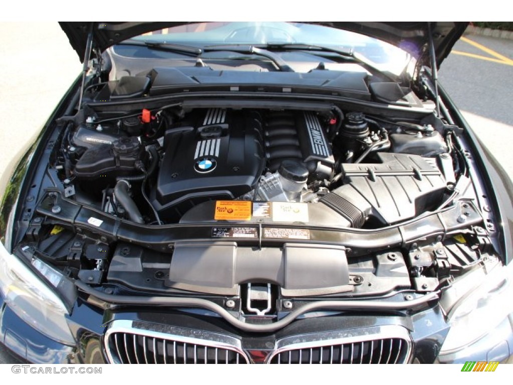2011 BMW 3 Series 328i Convertible Engine Photos
