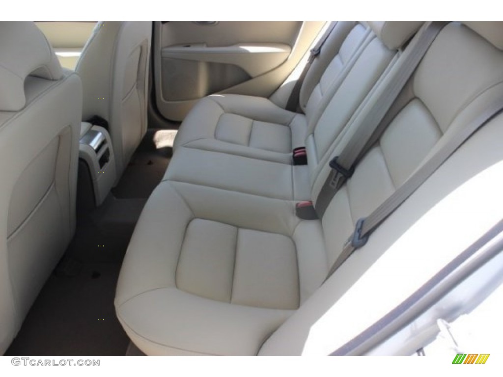 2015 S80 T5 Drive-E - Bright Silver Metallic / Soft Beige photo #23