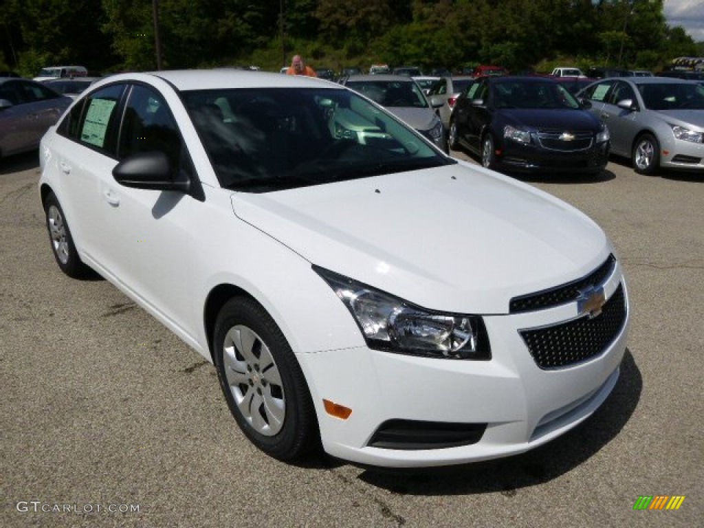 2014 Cruze LS - Summit White / Jet Black/Medium Titanium photo #3