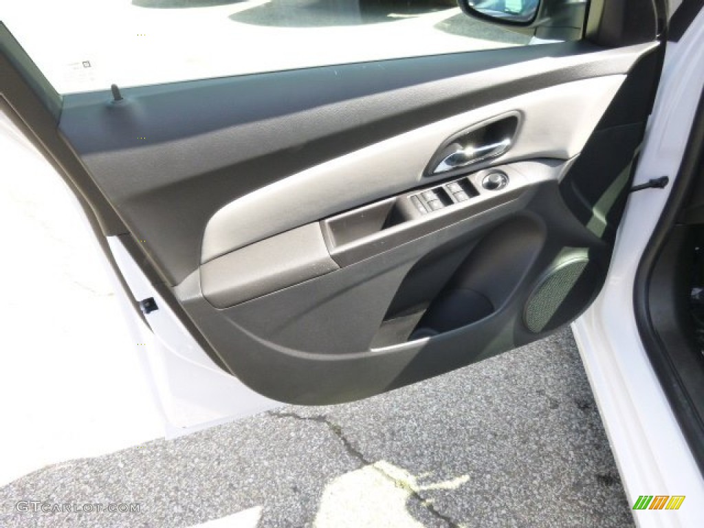 2014 Cruze LS - Summit White / Jet Black/Medium Titanium photo #11