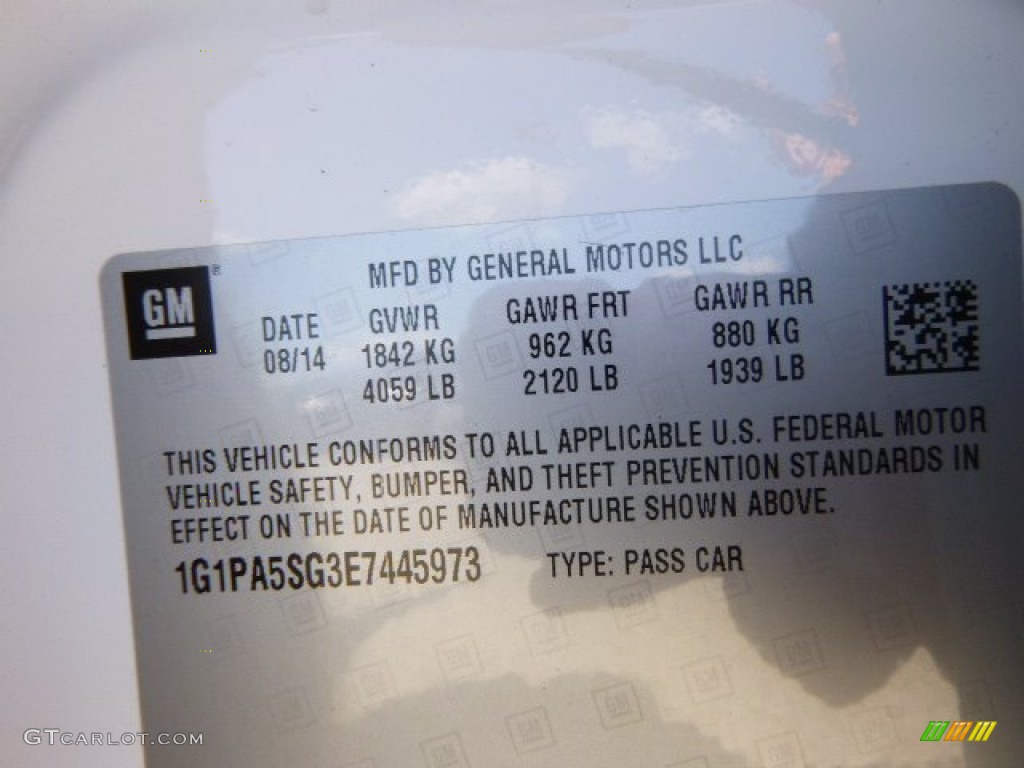 2014 Cruze LS - Summit White / Jet Black/Medium Titanium photo #20