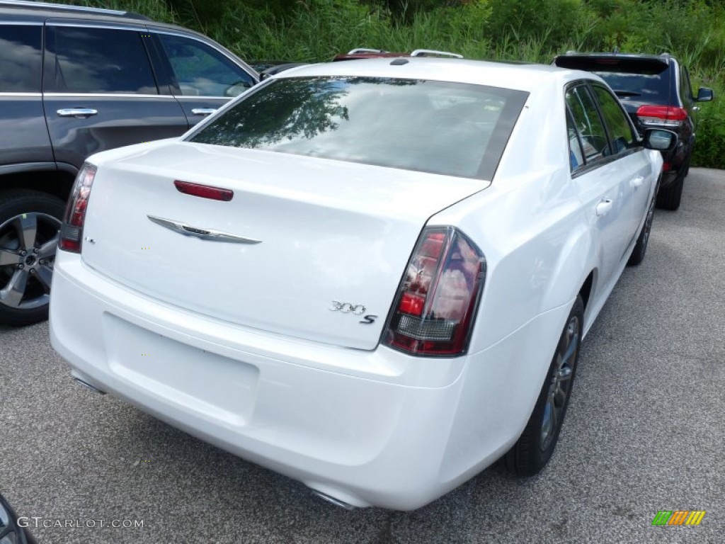 Ivory Tri-Coat Pearl 2014 Chrysler 300 S AWD Exterior Photo #96379364