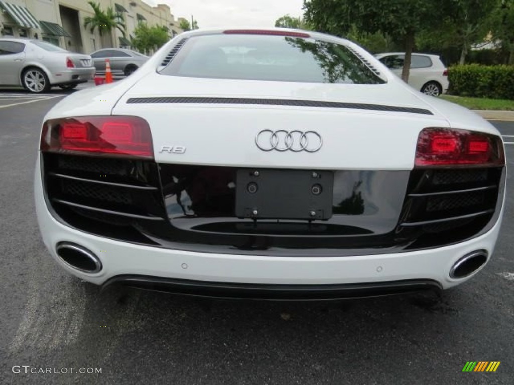 2010 R8 5.2 FSI quattro - Ibis White / Fine Nappa Black Leather photo #3