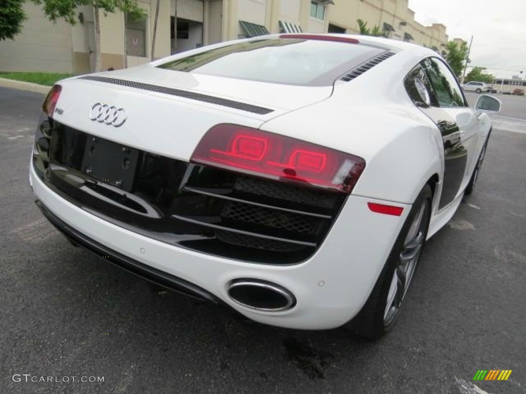 Ibis White 2010 Audi R8 5.2 FSI quattro Exterior Photo #96379418