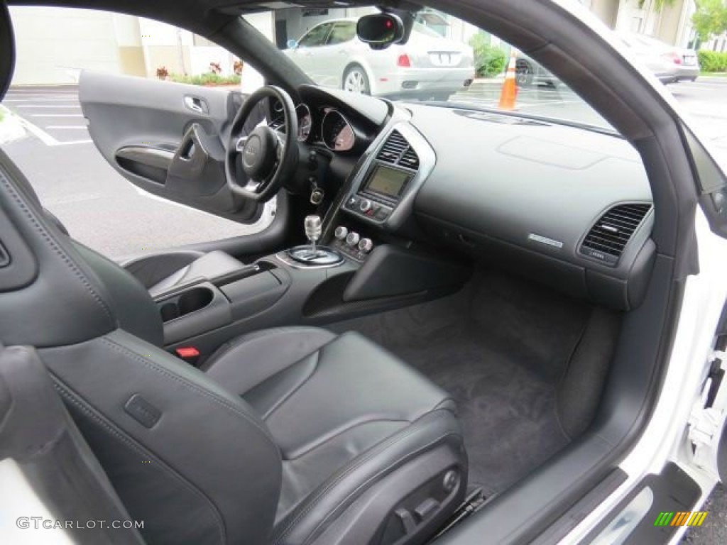 Fine Nappa Black Leather Interior 2010 Audi R8 5.2 FSI quattro Photo #96379487