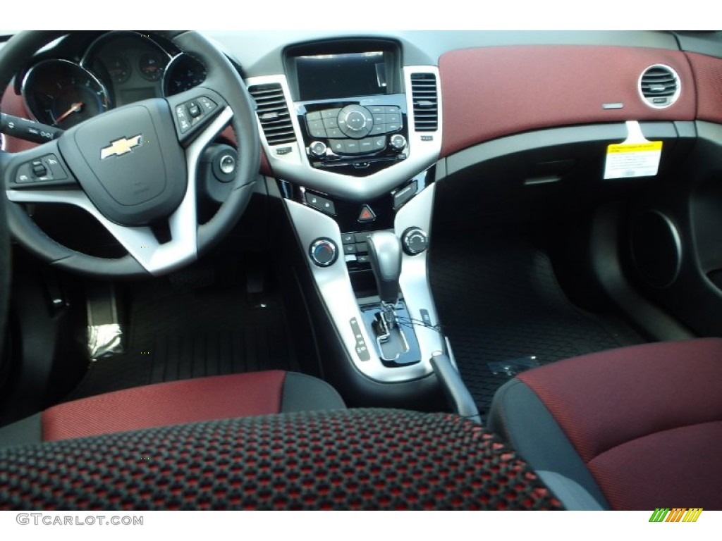 2014 Cruze LT - Crystal Red Tintcoat / Jet Black/Sport Red photo #5