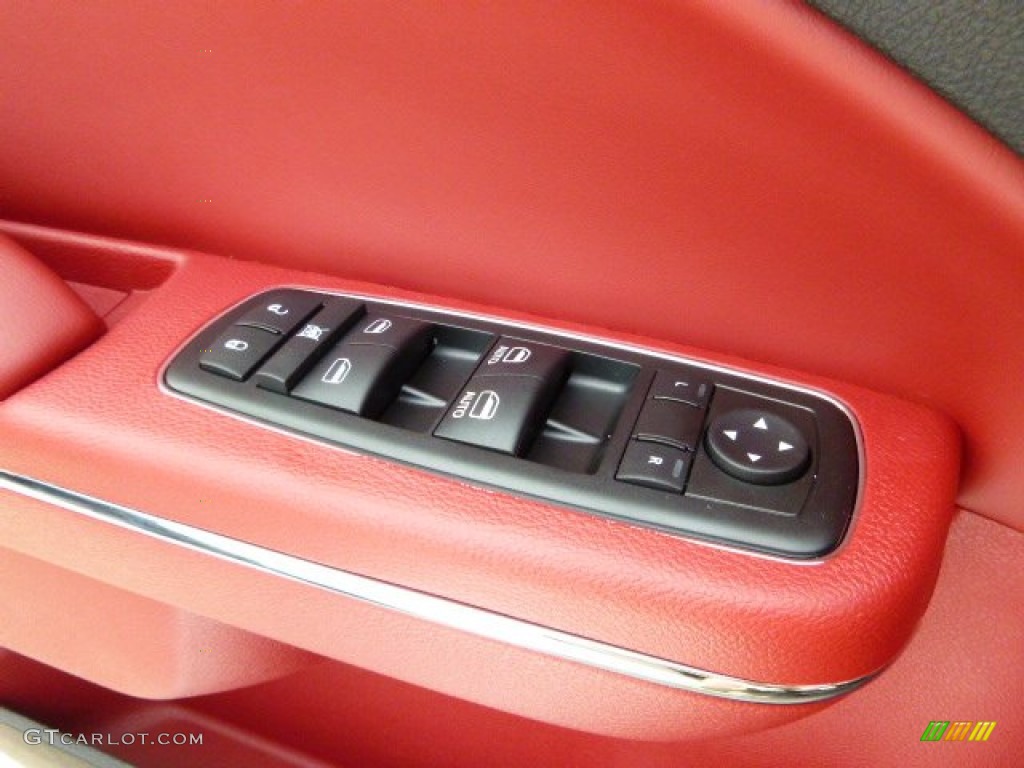 2014 Charger SXT AWD - Phantom Black Tri-Coat Pearl / Black/Red photo #19