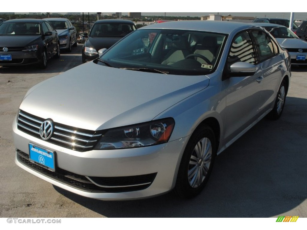 2014 Passat 1.8T S - Reflex Silver Metallic / Moonrock photo #5