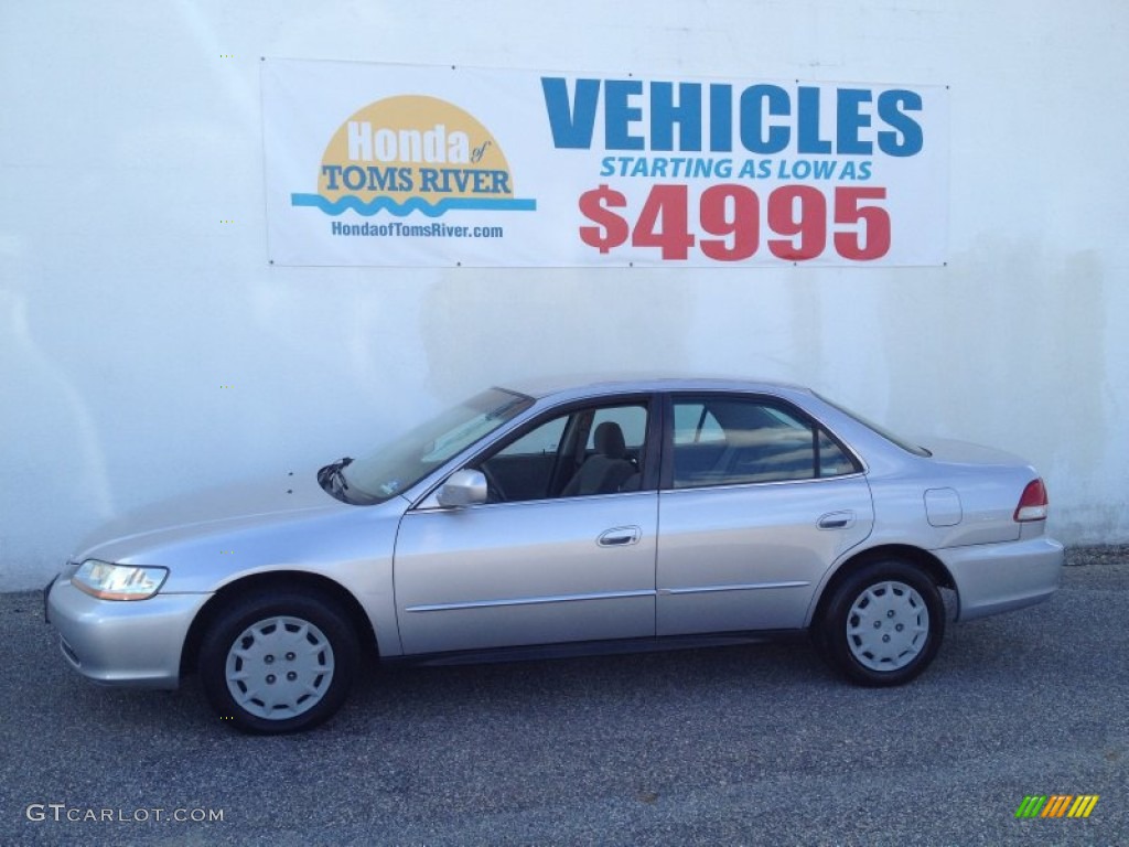 2002 Accord LX Sedan - Satin Silver Metallic / Quartz Gray photo #5