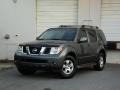 2007 Storm Gray Nissan Pathfinder SE  photo #3