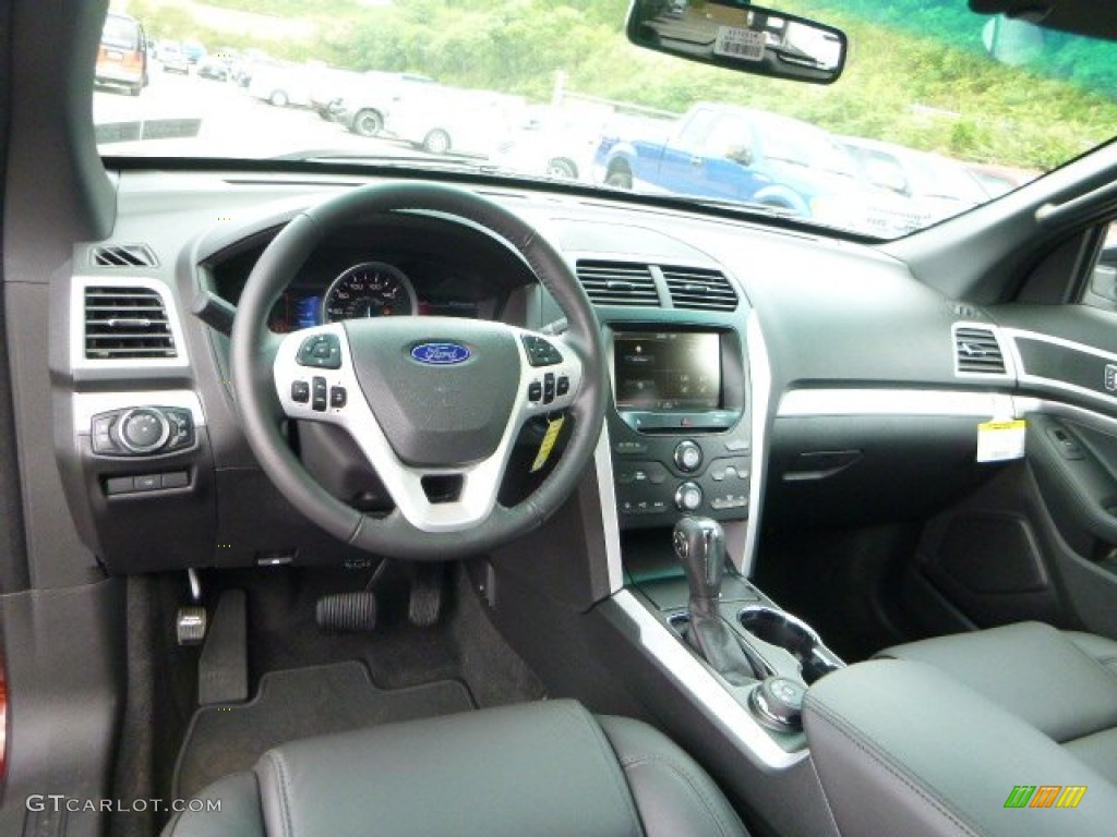 Charcoal Black Interior 2015 Ford Explorer XLT 4WD Photo #96397577