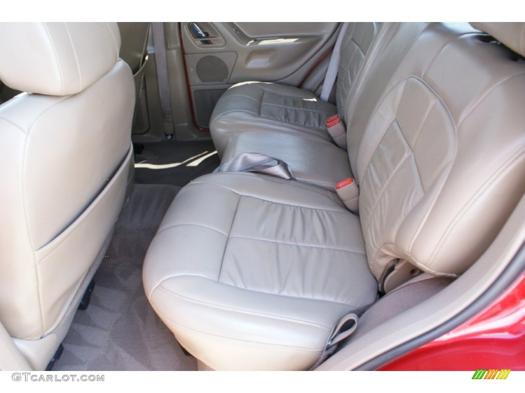 2001 Grand Cherokee Limited 4x4 - Inferno Red Crystal Pearl / Sandstone photo #15