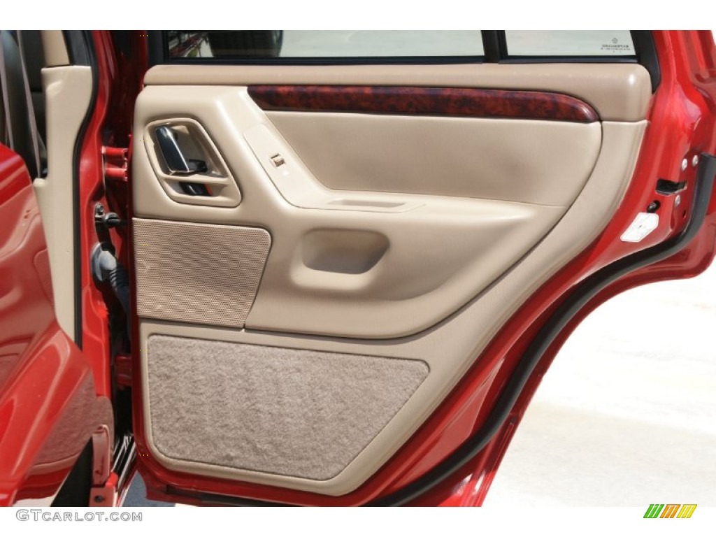 2001 Grand Cherokee Limited 4x4 - Inferno Red Crystal Pearl / Sandstone photo #17
