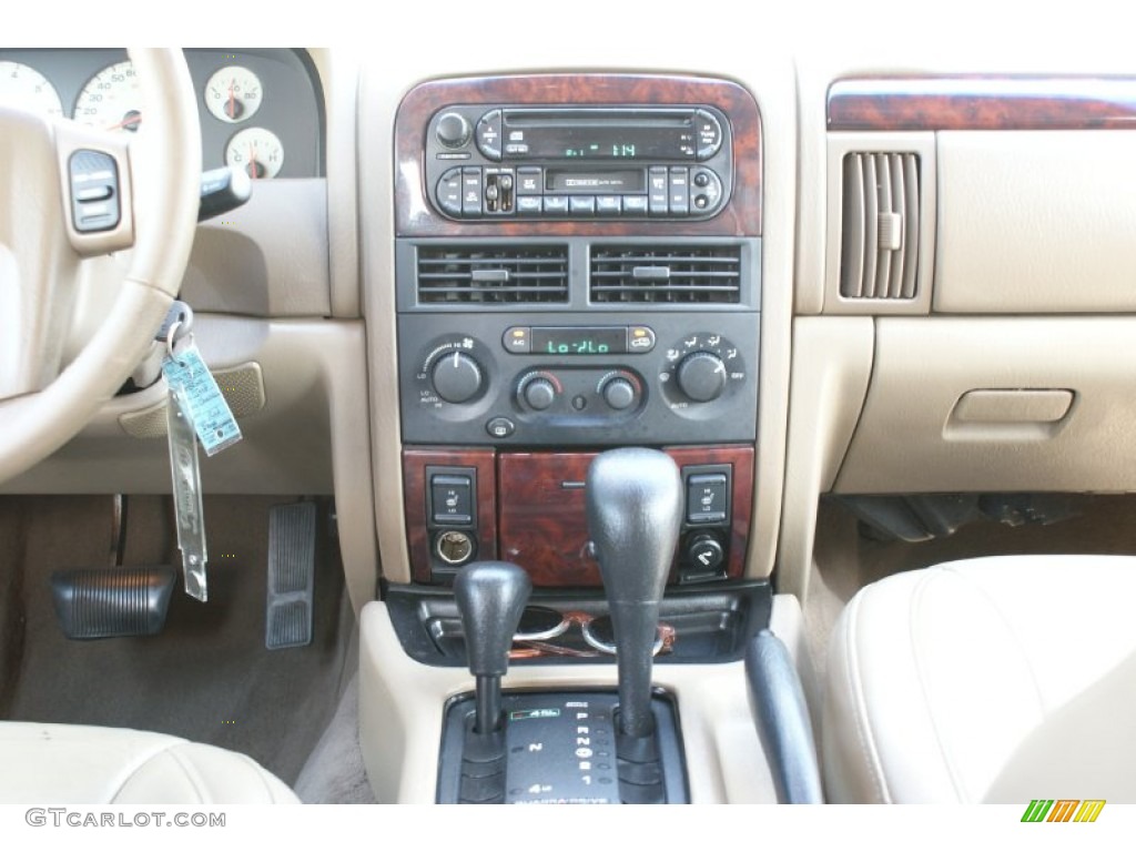 2001 Grand Cherokee Limited 4x4 - Inferno Red Crystal Pearl / Sandstone photo #25