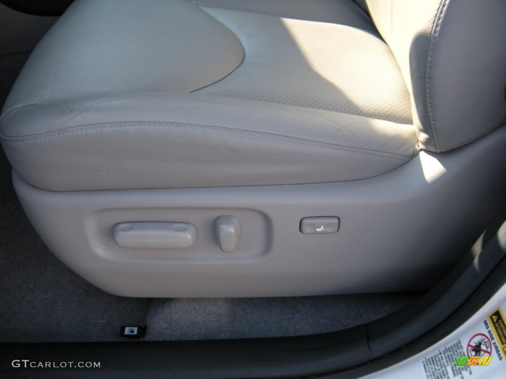 2012 RAV4 Limited - Blizzard White Pearl / Ash photo #34