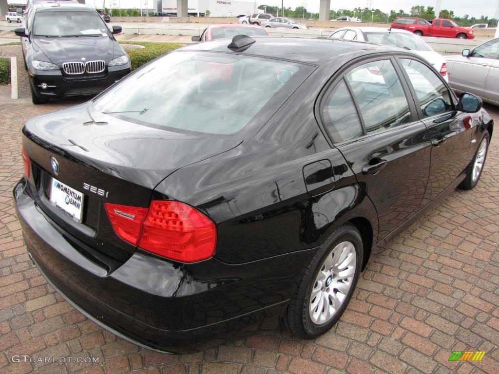 2009 3 Series 328i Sedan - Jet Black / Black photo #13