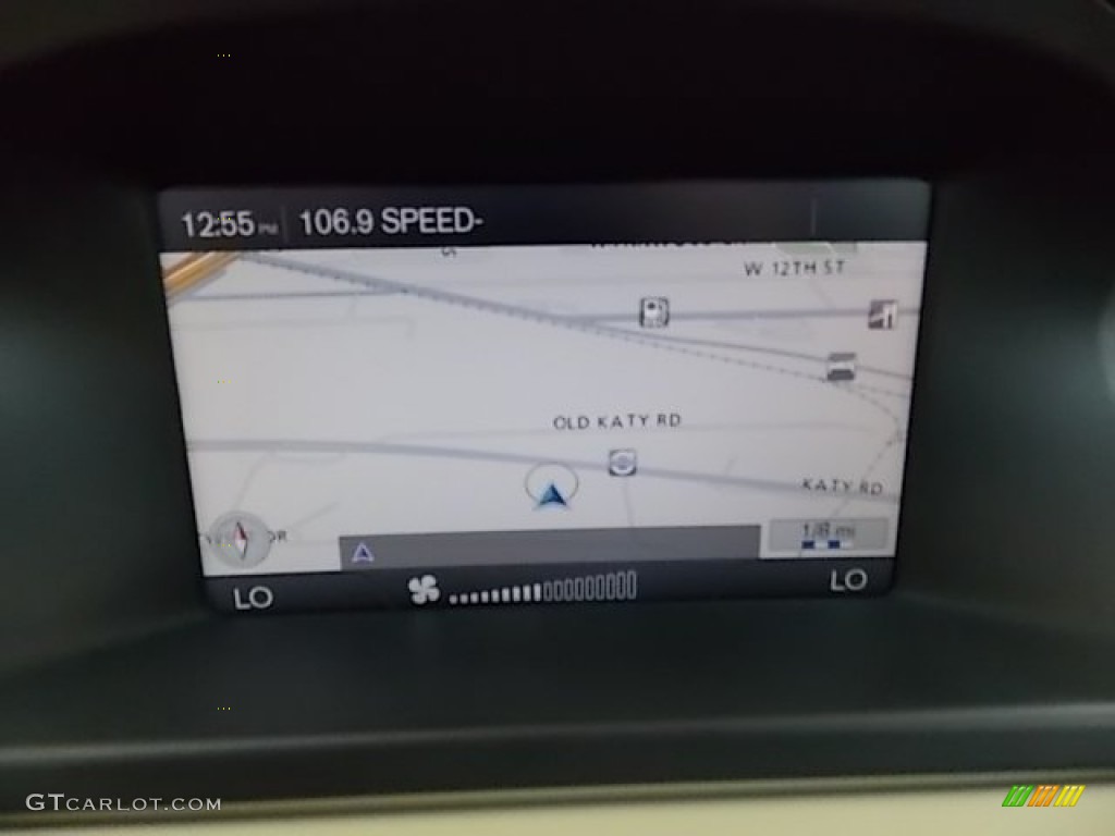 2014 Volvo XC70 T6 AWD Navigation Photos