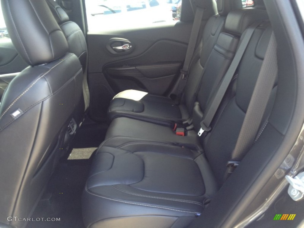 2015 Jeep Cherokee Limited 4x4 Rear Seat Photo #96413042