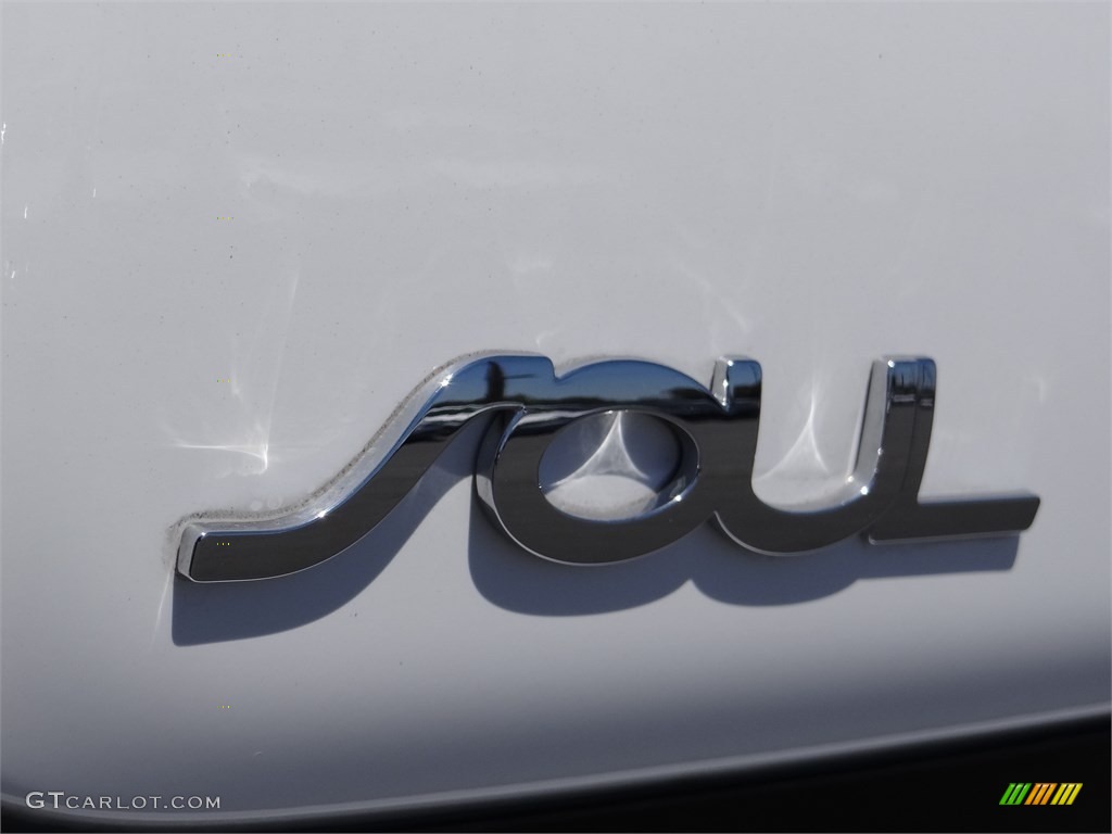 2015 Kia Soul Standard Soul Model Marks and Logos Photo #96422176