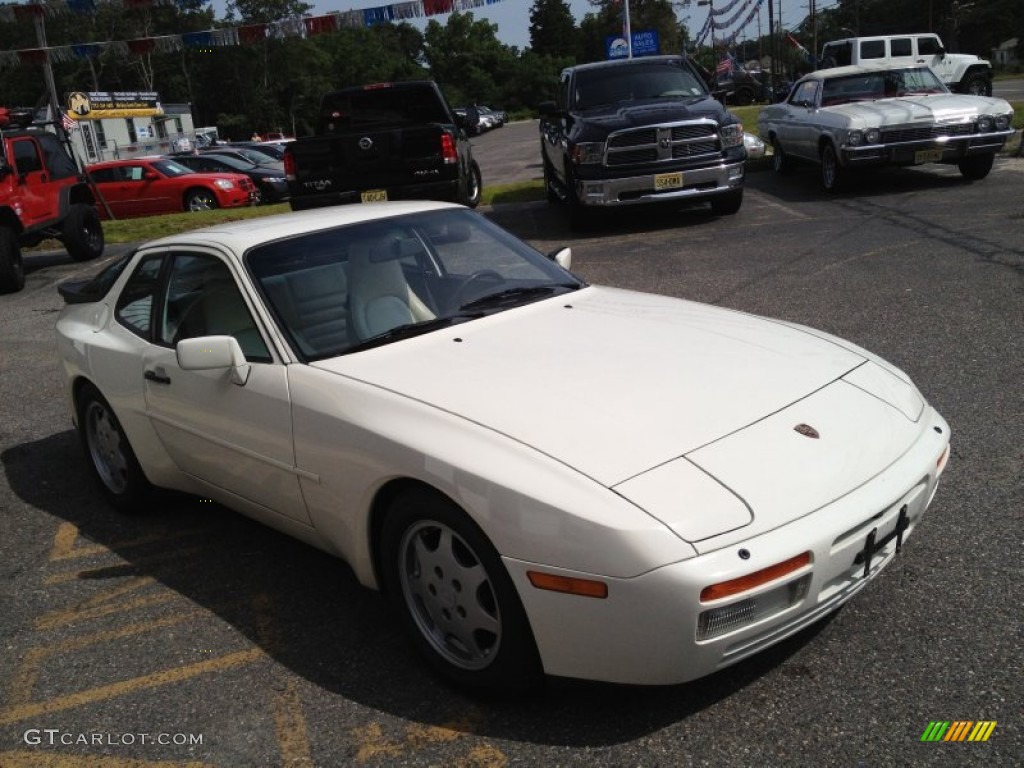 1986 944 Turbo - White / White photo #5