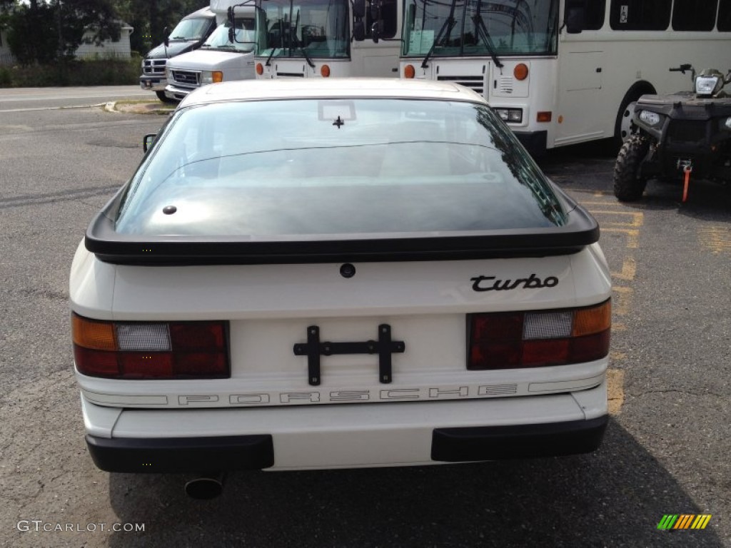 1986 944 Turbo - White / White photo #15