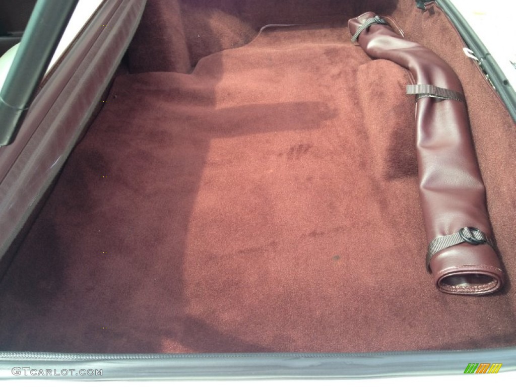 1986 Porsche 944 Turbo Trunk Photo #96424180