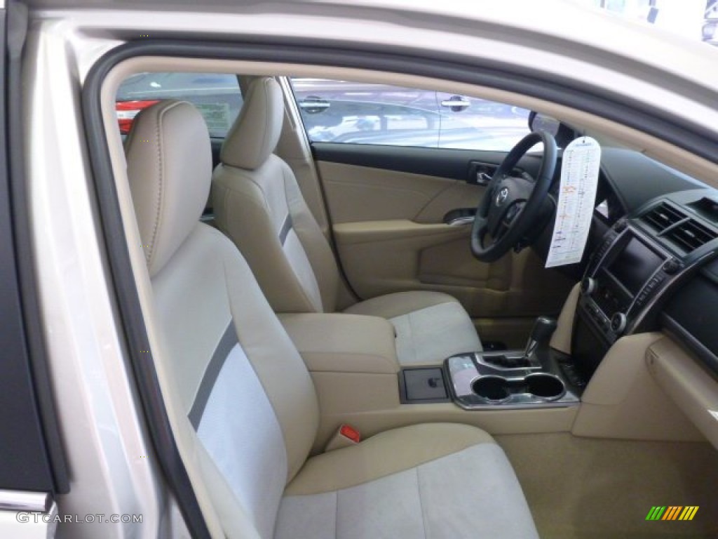2013 Camry Hybrid XLE - Champagne Mica / Ivory photo #12