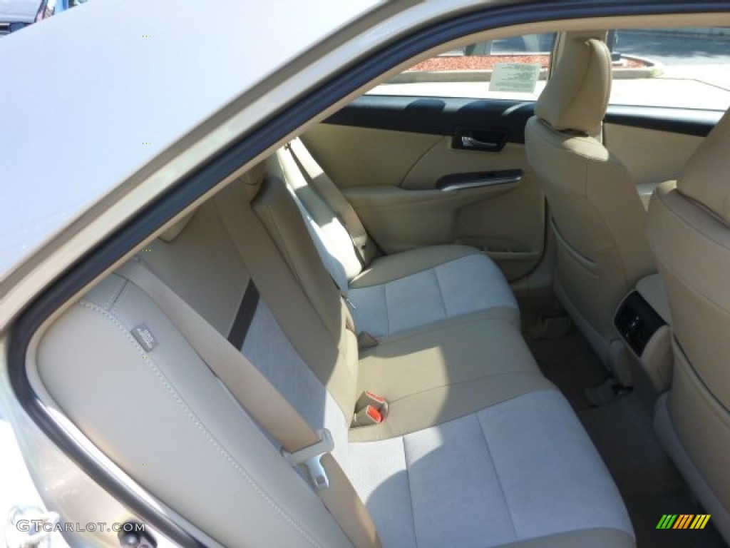 2013 Camry Hybrid XLE - Champagne Mica / Ivory photo #14