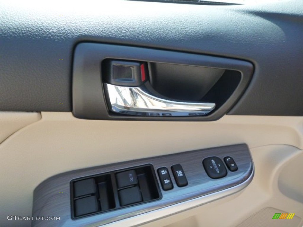 2013 Camry Hybrid XLE - Champagne Mica / Ivory photo #19