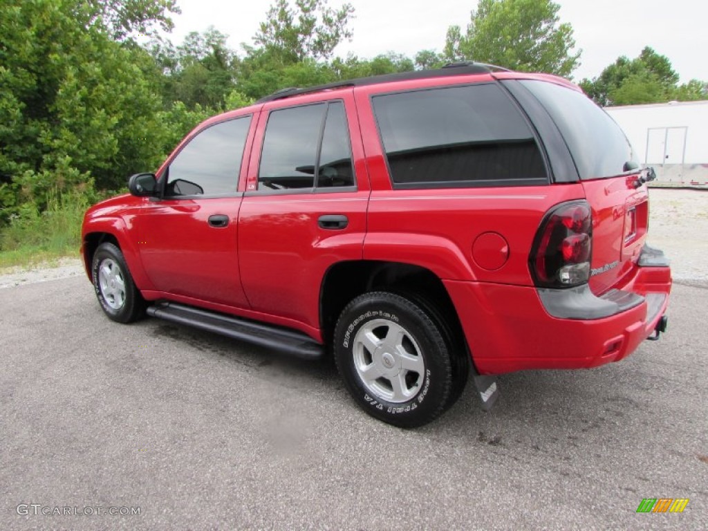 2002 TrailBlazer LS 4x4 - Victory Red / Dark Pewter photo #5
