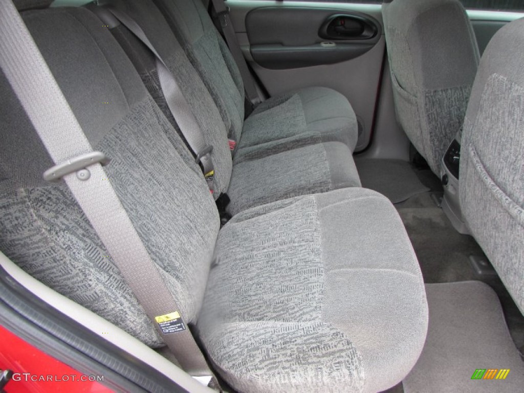 2002 TrailBlazer LS 4x4 - Victory Red / Dark Pewter photo #17