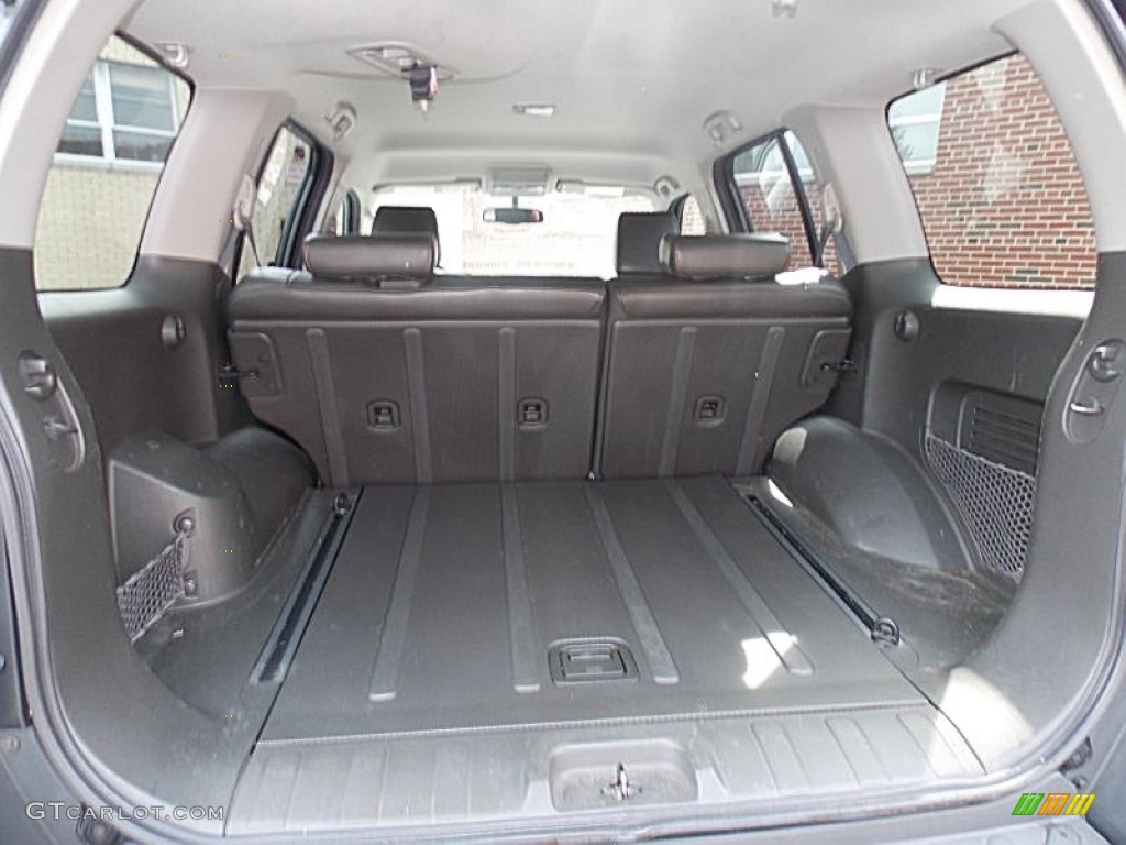 2011 Nissan Xterra Pro-4X 4x4 Trunk Photos
