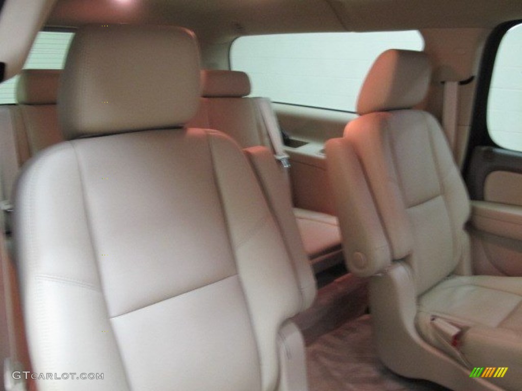 2011 Suburban LTZ 4x4 - Red Jewel Tintcoat / Light Cashmere/Dark Cashmere photo #22