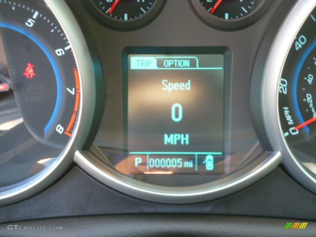 2014 Cruze LS - Rainforest Green Metallic / Jet Black/Medium Titanium photo #20