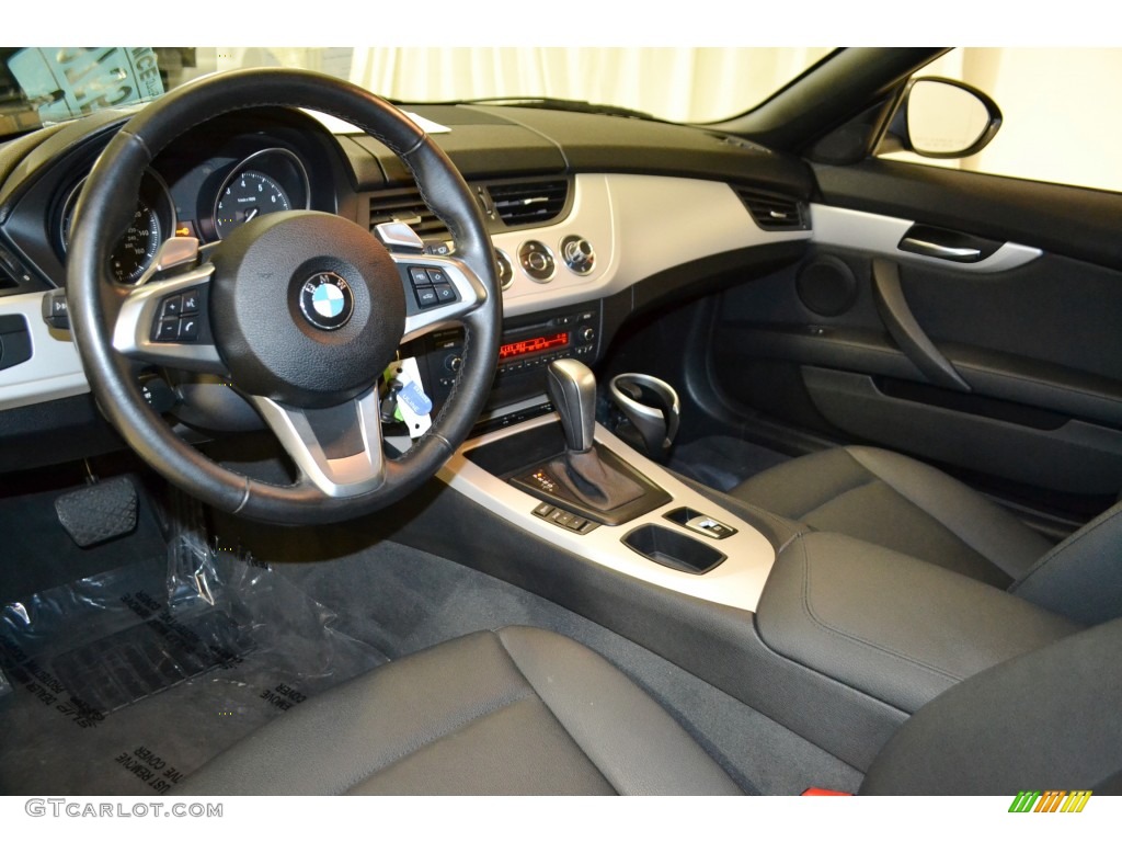 2011 Z4 sDrive30i Roadster - Jet Black / Black photo #12