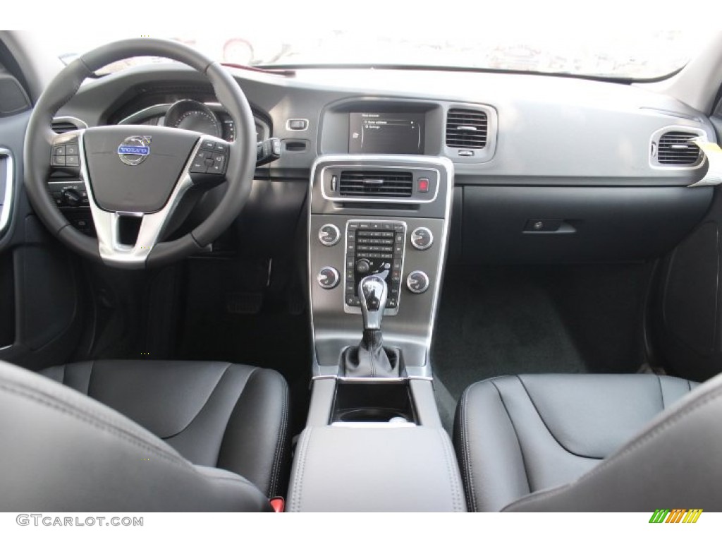 2015 Volvo V60 T5 Drive-E Off-Black Dashboard Photo #96441213