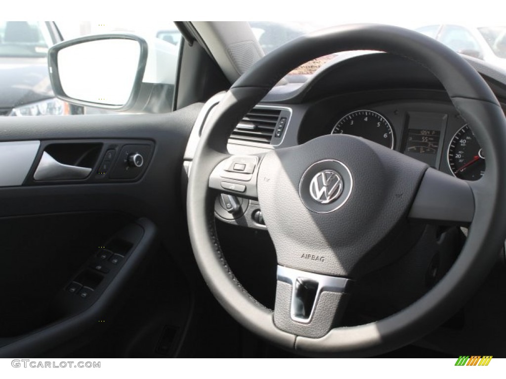 2014 Jetta SE Sedan - Pure White / Titan Black photo #24