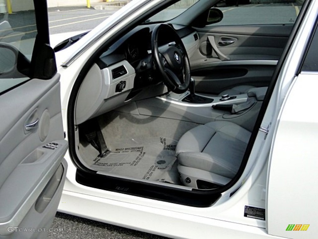 2008 3 Series 335xi Sedan - Alpine White / Gray photo #5