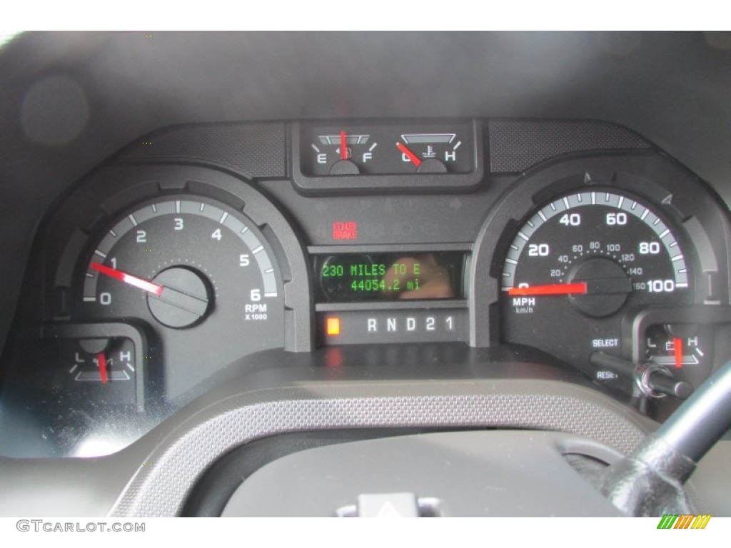 2013 E Series Van E350 XLT Extended Passenger - Black / Medium Flint photo #37