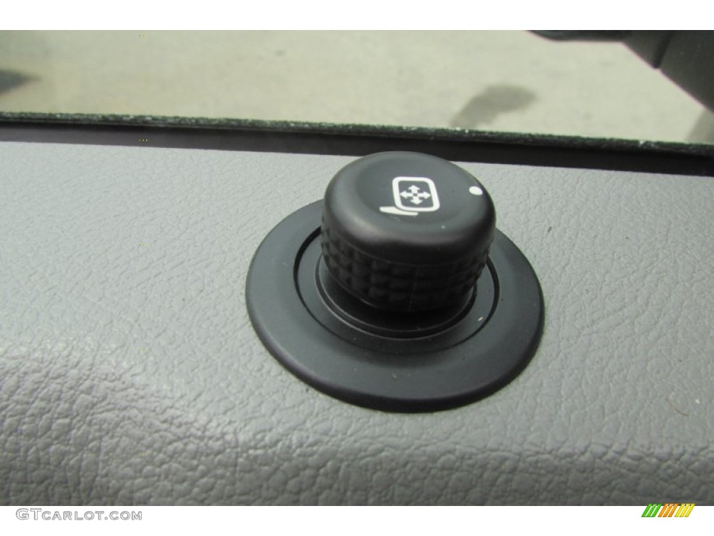 2013 E Series Van E350 XLT Extended Passenger - Black / Medium Flint photo #42