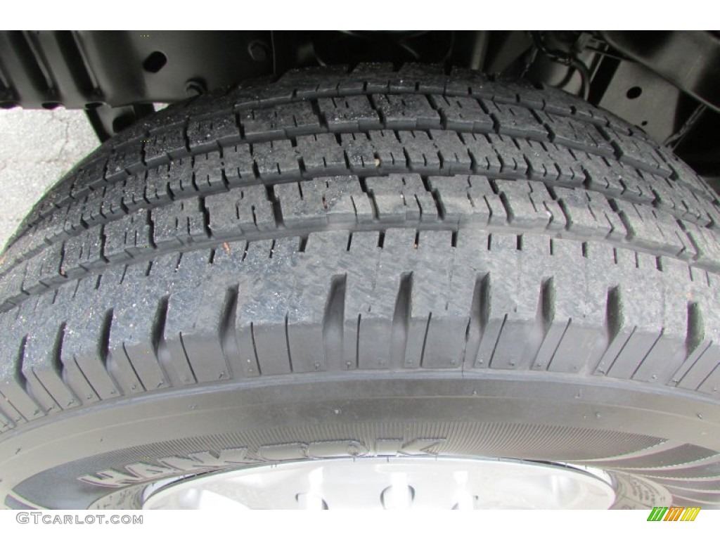 2013 E Series Van E350 XLT Extended Passenger - Black / Medium Flint photo #51