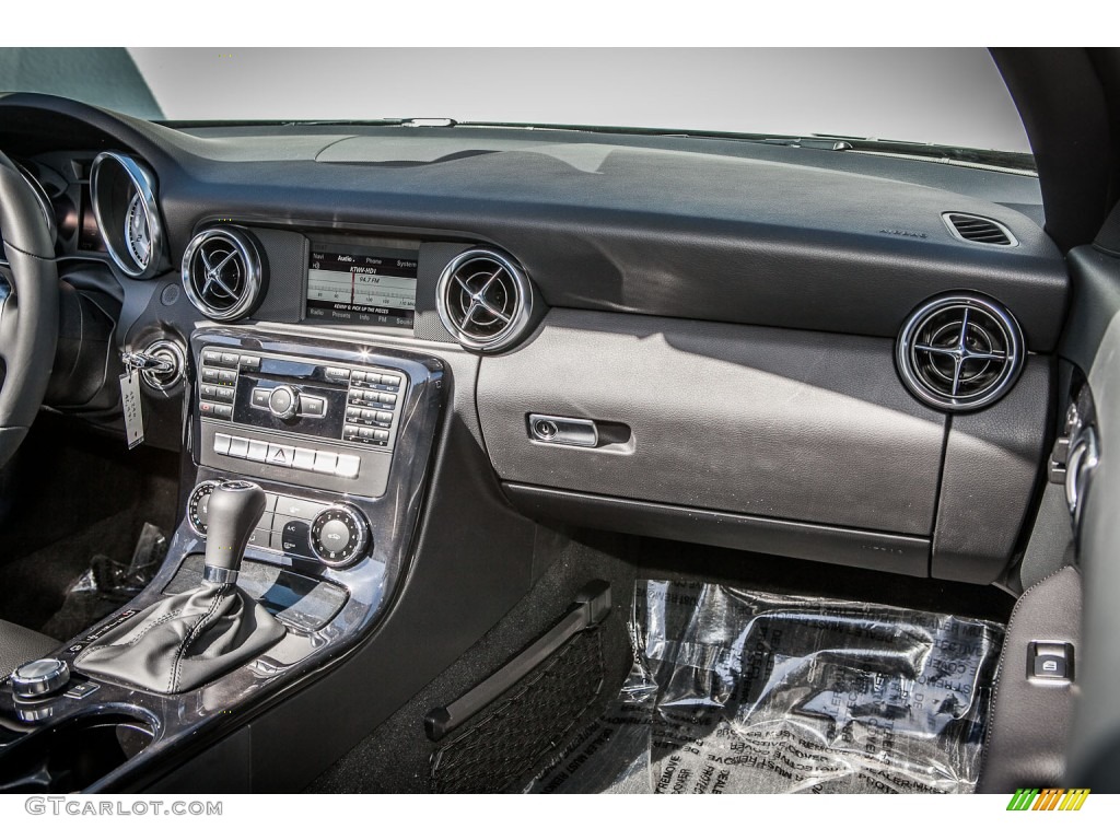 2015 Mercedes-Benz SLK 250 Roadster Black Dashboard Photo #96451018