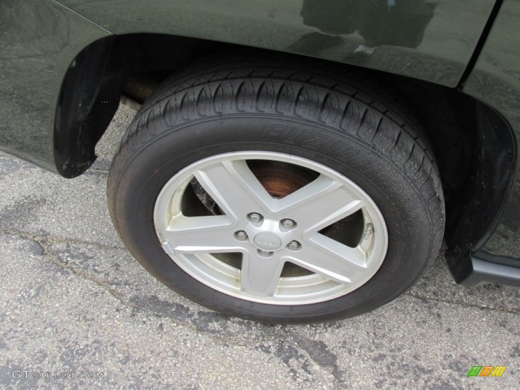 2008 Compass Sport 4x4 - Jeep Green Metallic / Pastel Pebble Beige photo #3