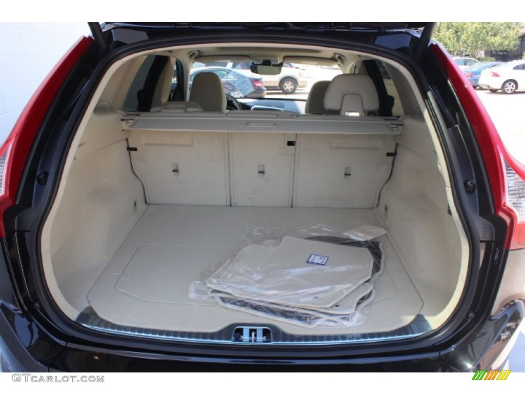 2015 Volvo XC60 T6 AWD Trunk Photo #96456716