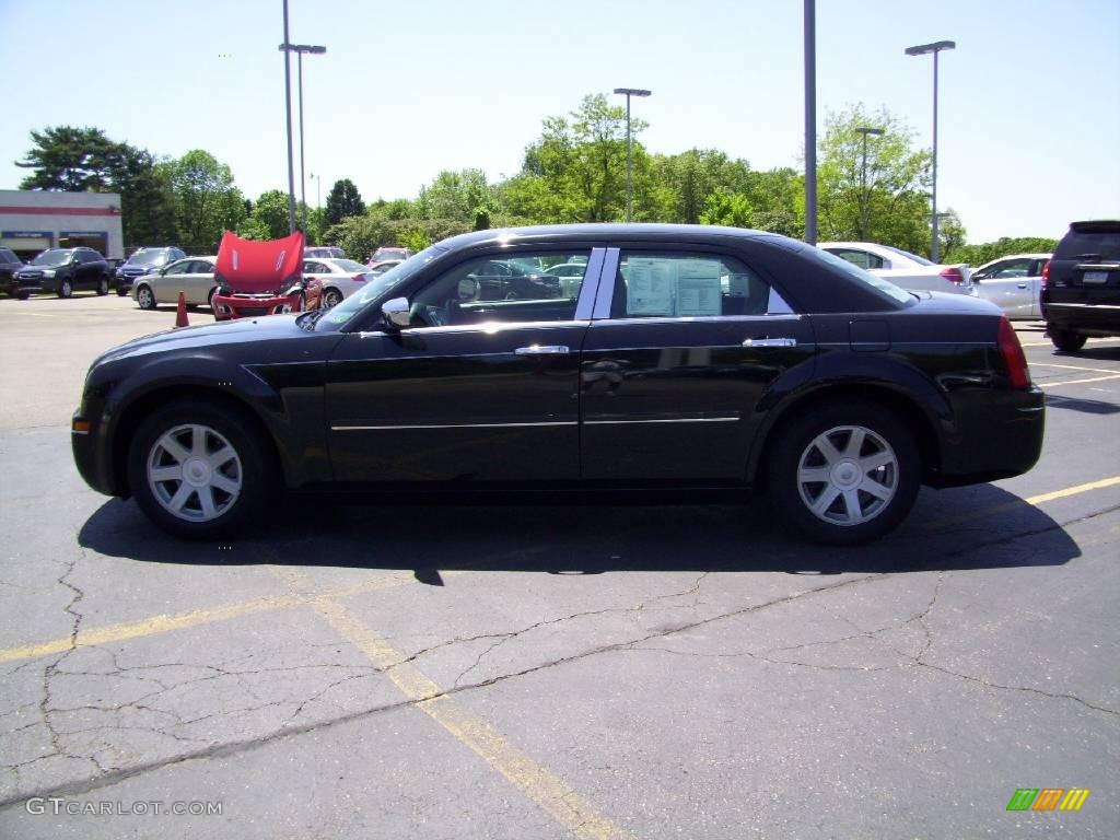 2005 300 Touring - Brilliant Black Crystal Pearl / Dark Slate Gray/Light Graystone photo #2