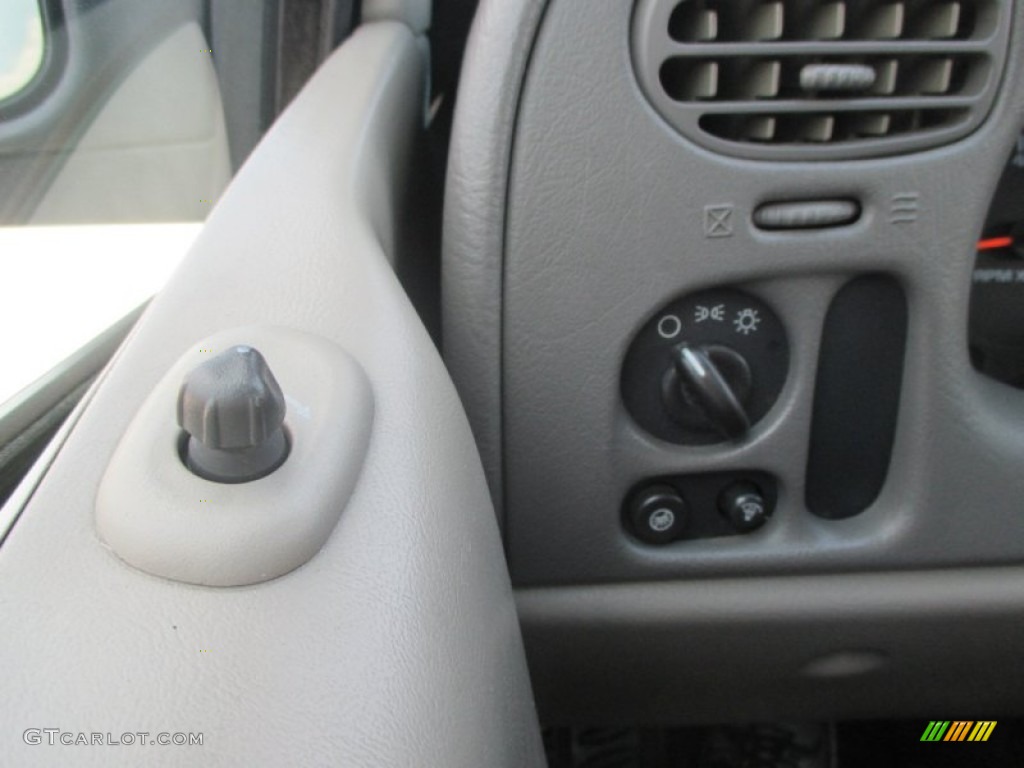 2002 TrailBlazer LT 4x4 - Onyx Black / Dark Pewter photo #14