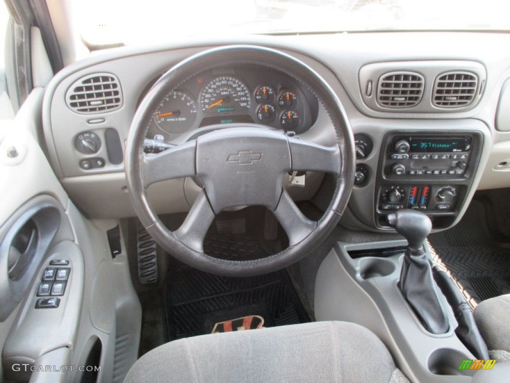 2002 TrailBlazer LT 4x4 - Onyx Black / Dark Pewter photo #19