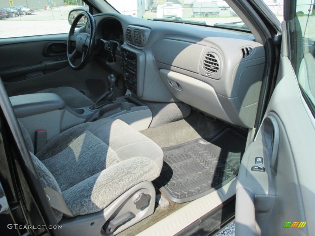 2002 TrailBlazer LT 4x4 - Onyx Black / Dark Pewter photo #28