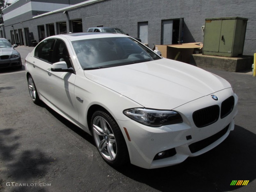 2015 BMW 5 Series 550i xDrive Sedan Exterior Photos