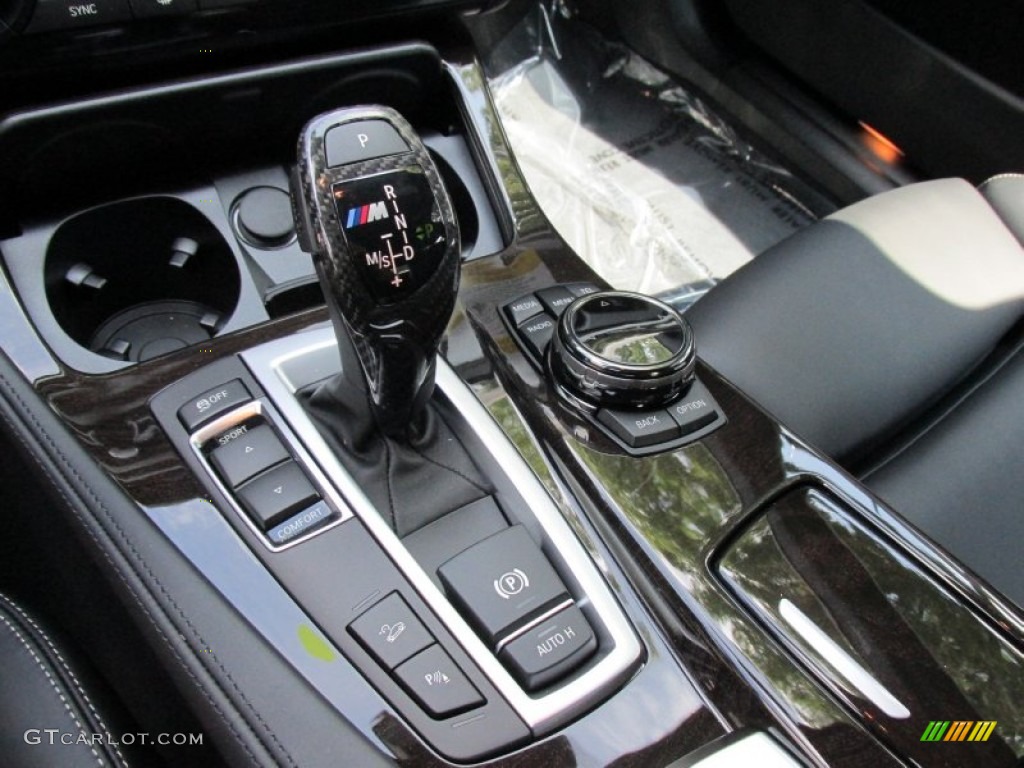 2015 BMW 5 Series 550i xDrive Sedan Transmission Photos